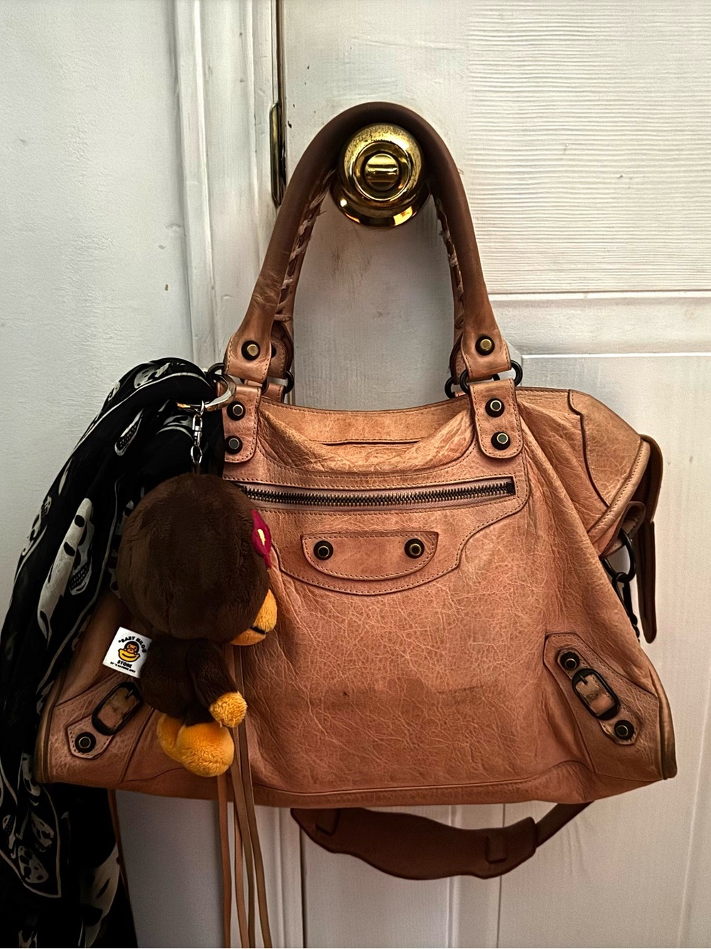 Balenciaga City Bag Coral Pink Leather Shoulder Bag. - Picture 1 of 8